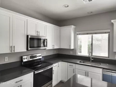 1415 E Parkview Dr, Gilbert, AZ 85295 photo 11