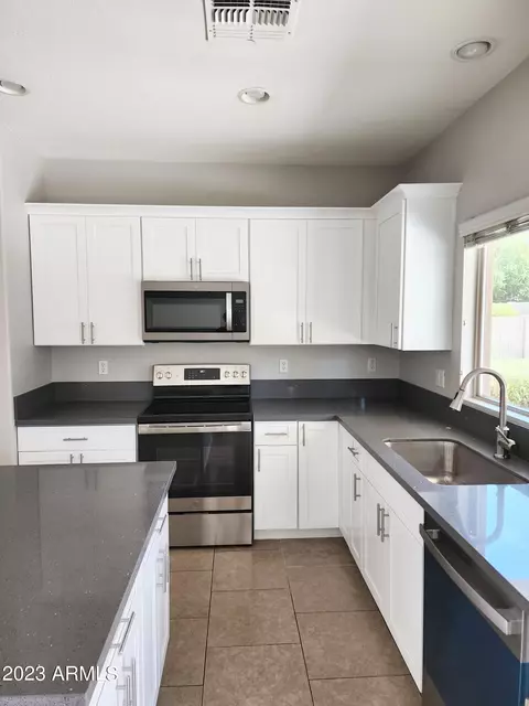 1415 E Parkview Dr, Gilbert, AZ 85295 photo 17
