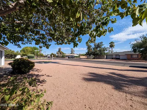 2946 Earll Dr, Phoenix, AZ 85016 photo 6