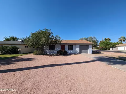 2946 Earll Dr, Phoenix, AZ 85016 photo 3