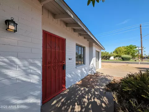 2946 Earll Dr, Phoenix, AZ 85016 photo 7
