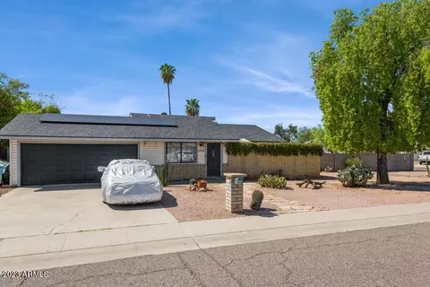 3303 Everett Dr, Phoenix, AZ 85032 photo 2
