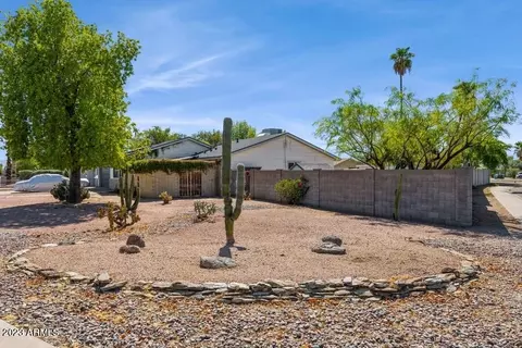 3303 Everett Dr, Phoenix, AZ 85032 photo 3