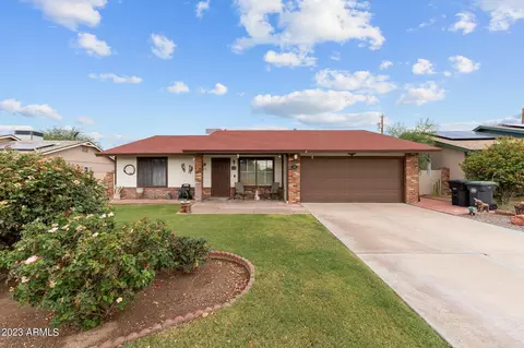 168 Peretz Cir, Morristown, AZ 85342