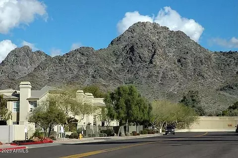 1880 E Morten Ave #211, Phoenix, AZ 85020