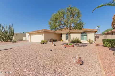 26230 S Lakewood Dr, Sun Lakes, AZ 85248