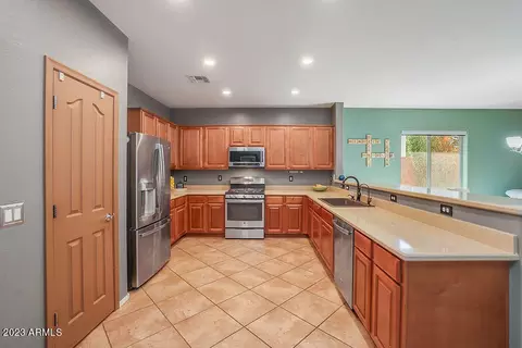 3719 E Jaguar Ave, Gilbert, AZ 85298 photo 4