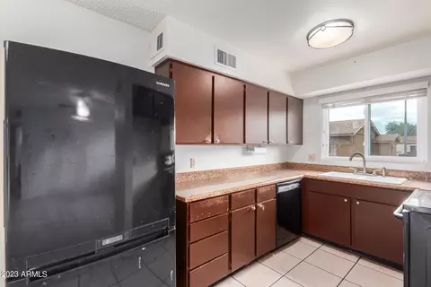 2630 E Don Carlos Ave, Tempe, AZ 85288 photo 23