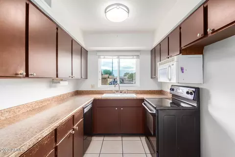 2630 E Don Carlos Ave, Tempe, AZ 85288 photo 13