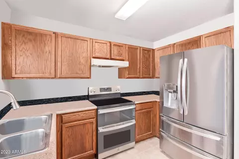 1821 S 63rd Dr, Phoenix, AZ 85043 photo 10