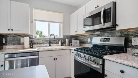 6131 N 11th St, Phoenix, AZ 85014 photo 8