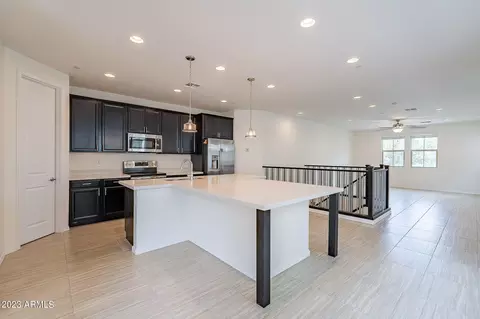 2792 S Harmony Ave, Gilbert, AZ 85295 photo 2