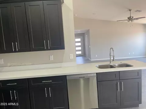 2029 E St Catherine Ave, Phoenix, AZ 85042 photo 8