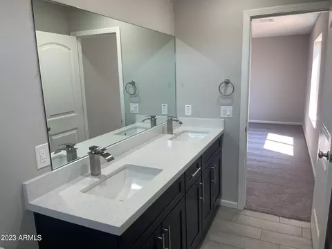 2029 E St Catherine Ave, Phoenix, AZ 85042 photo 15