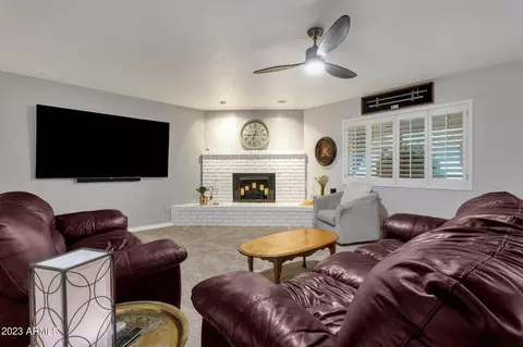 932 Encinas Ave, Gilbert, AZ 85234 photo 23
