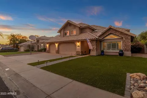 932 Encinas Ave, Gilbert, AZ 85234