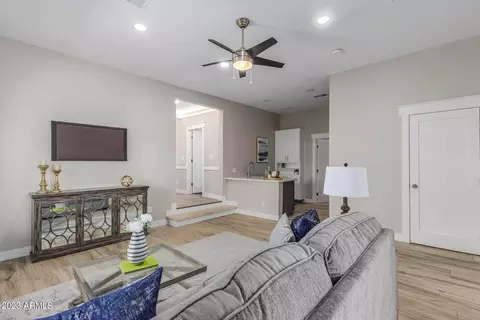 2520 N Mitchell St, Phoenix, AZ 85006 photo 10