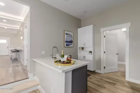 2520 N Mitchell St, Phoenix, AZ 85006 photo 20