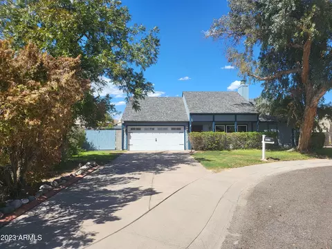 4510 E Desert View Dr, Phoenix, AZ 85044 photo 2