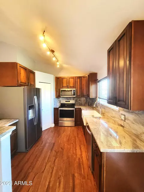 4510 E Desert View Dr, Phoenix, AZ 85044 photo 5