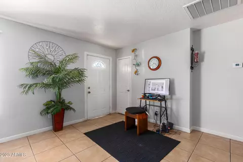 4708 W Mitchell Dr, Phoenix, AZ 85031 photo 7