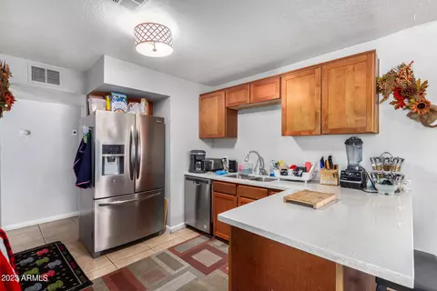 4708 W Mitchell Dr, Phoenix, AZ 85031 photo 2