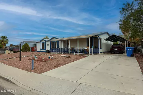 2937 E Sequoia Dr, Phoenix, AZ 85050 photo 2