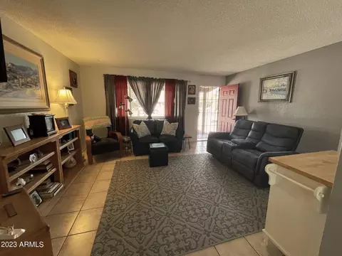 2317 E Paradise Ln, Phoenix, AZ 85022 photo 6