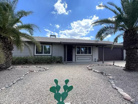 2317 E Paradise Ln, Phoenix, AZ 85022 photo 4