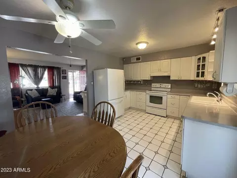 2317 E Paradise Ln, Phoenix, AZ 85022 photo 12