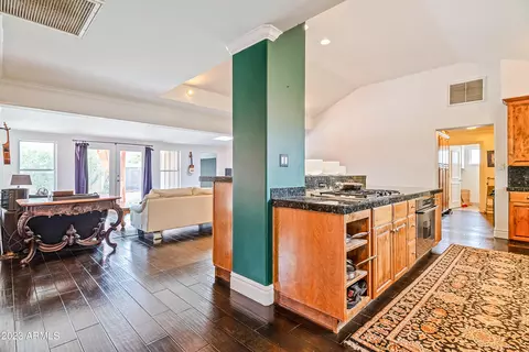 3233 E Oregon Ave, Phoenix, AZ 85018 photo 8