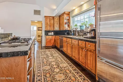 3233 E Oregon Ave, Phoenix, AZ 85018 photo 7