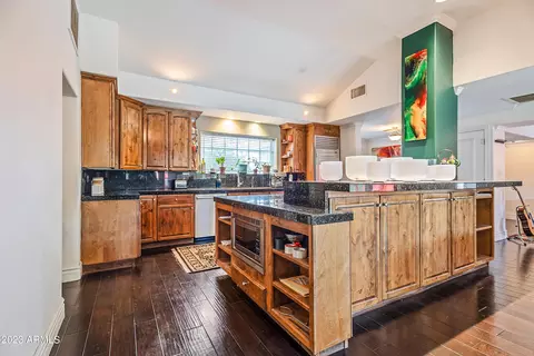 3233 E Oregon Ave, Phoenix, AZ 85018 photo 9