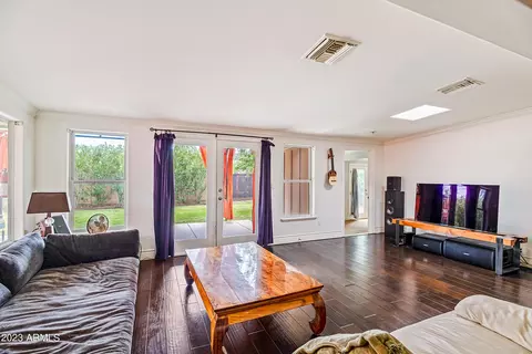 3233 E Oregon Ave, Phoenix, AZ 85018 photo 2
