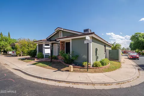 109 E Campo Bello Dr, Phoenix, AZ 85022 photo 2