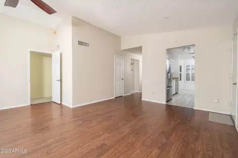 109 E Campo Bello Dr, Phoenix, AZ 85022 photo 5