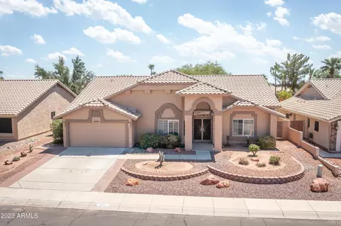 8407 W Rosemonte Dr, Peoria, AZ 85382