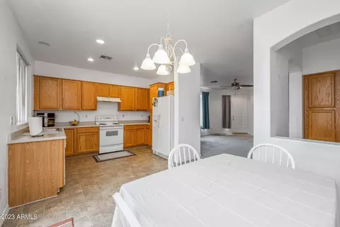 908 E Cathy Dr, Gilbert, AZ 85296 photo 9