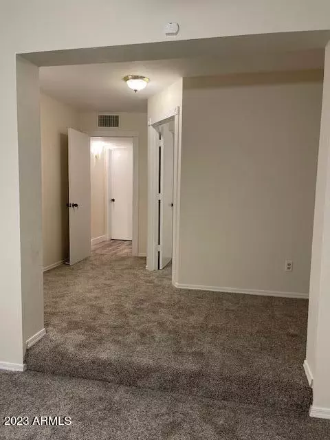 3239 W Corrine Dr, Phoenix, AZ 85029 photo 8