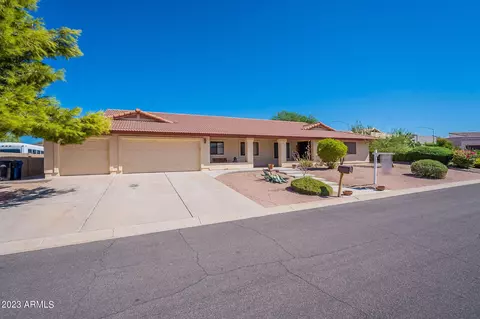 6128 E Camelot Dr, Mesa, AZ 85215 photo 2