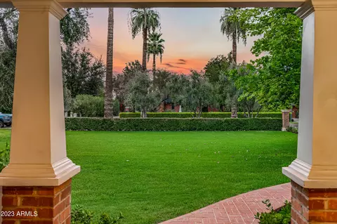 349 E Monte Vista Rd, Phoenix, AZ 85004 photo 9
