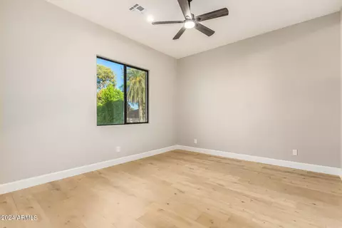 Bedroom - 3222 E Georgia Ave, Phoenix, AZ 85018 photo 3 of 6
