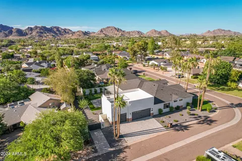 View/Area - 3222 E Georgia Ave, Phoenix, AZ 85018 photo 1 of 9