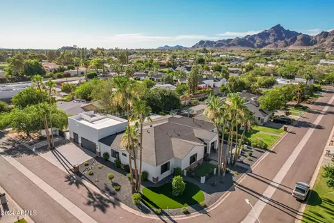 View/Area - 3222 E Georgia Ave, Phoenix, AZ 85018 photo 3 of 9