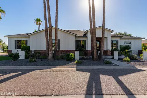 Exterior - 3222 E Georgia Ave, Phoenix, AZ 85018 photo 14 of 40
