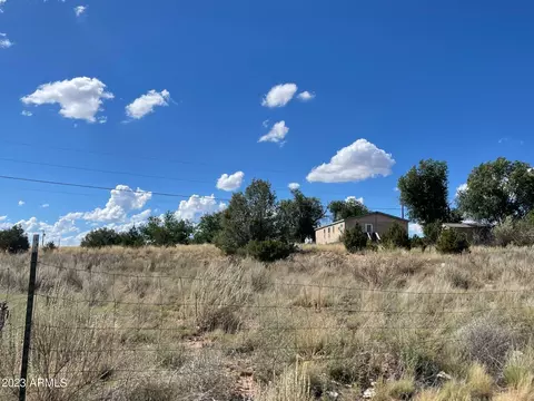 25398 N Juniper Rd #315, Paulden, AZ 86334