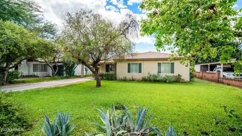 2511 E Cheery Lynn Rd, Phoenix, AZ 85016
