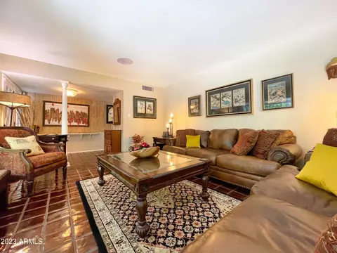 326 E Orangewood Ave, Phoenix, AZ 85020 photo 10
