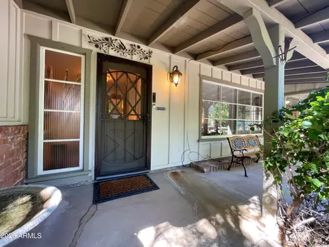 326 E Orangewood Ave, Phoenix, AZ 85020 photo 3