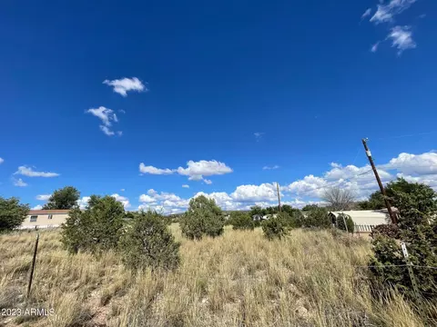 360 E Alder Ln #319, Paulden, AZ 86334